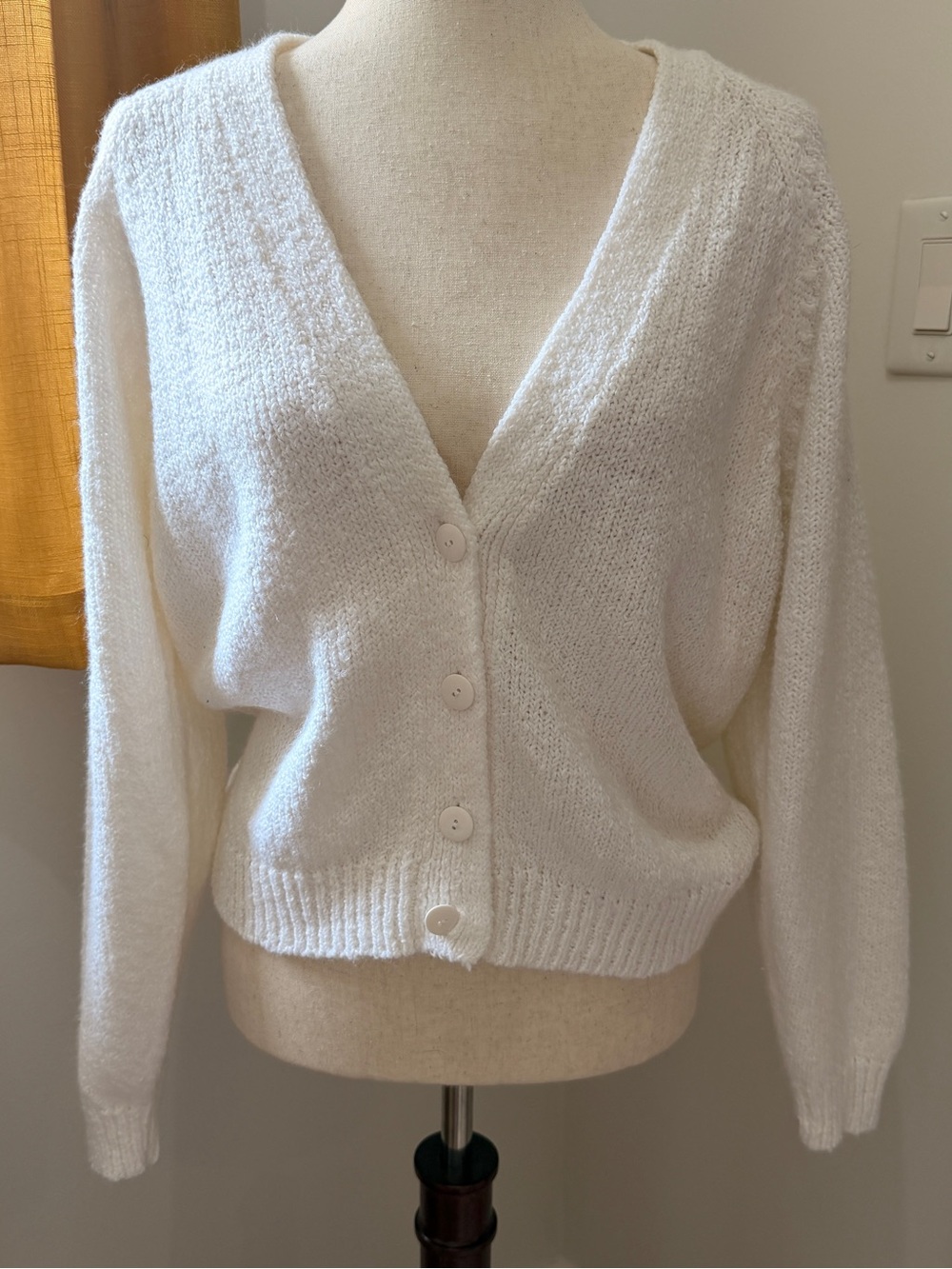 Victoria Jones Woman Cream V-Neck Button Front Cardigan